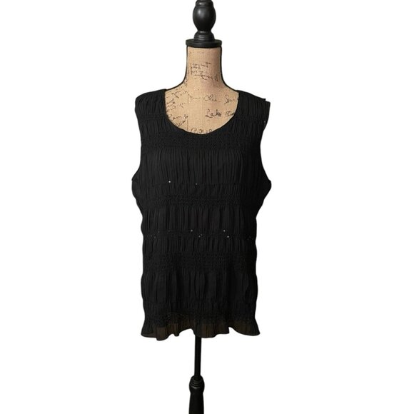 Bundle of‎ Plus Size Sleeveless Blouses - Picture 5 of 9